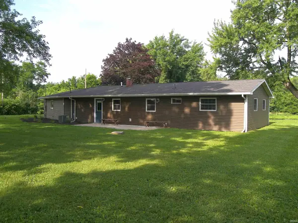 8138 Rose RD, Plymouth, IN 46563