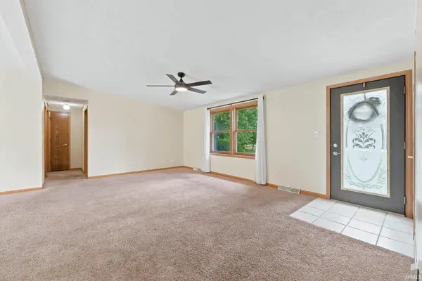 10715 E SR 8 RD, Knox, IN 46534