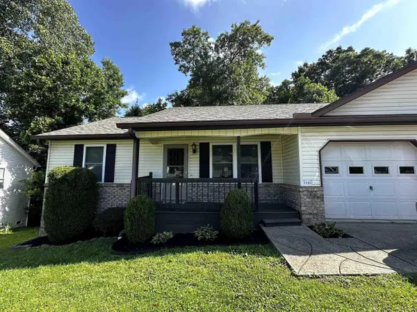 1101 N Forest View DR, Ellettsville, IN 47429-1082
