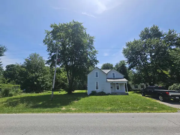 6637 Highway 11 ***, Mount Carmel, IL 62863