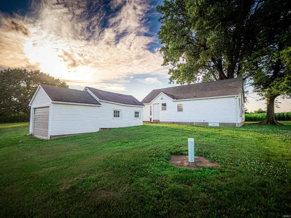 1000 Hastings LN, Mount Vernon, IN 47620