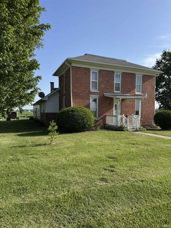 721 E 100 S ***, Huntington, IN 46750