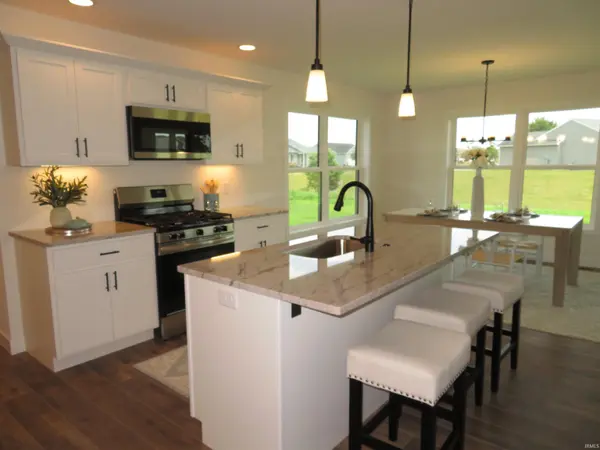 68376 Falcons Lair LN, New Paris, IN 46553-2403
