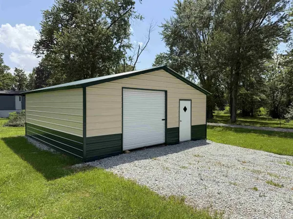 402 S Levy ST, Jasonville, IN 47438