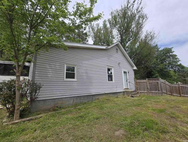 2271 Spring ST, Spottsville, KY 42458