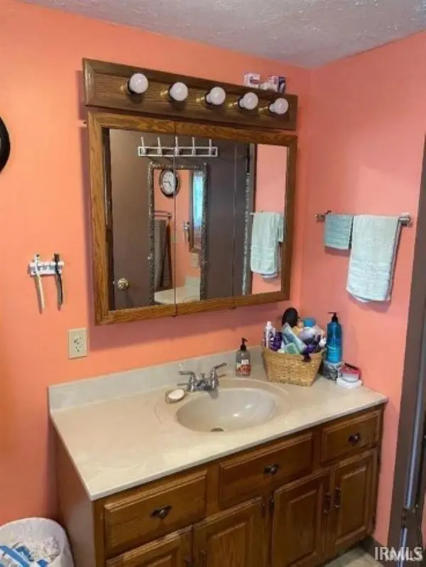 892 S Section ST, Dugger, IN 47848