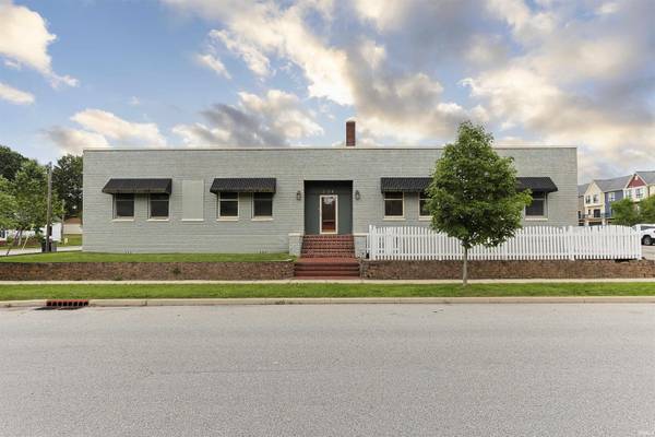 306 S Notre Dame AVE, South Bend, IN 46617-3008