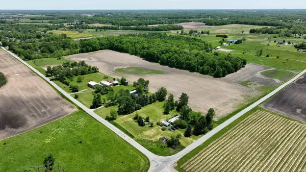 ** E 450 S RD, Laotto, IN 46763