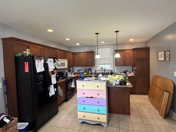 17423 State Road 37 ***, Harlan, IN 46743