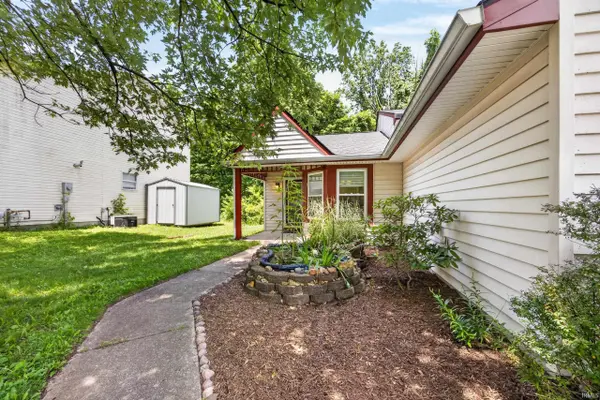 3606 W Woodhaven DR, Bloomington, IN 47403