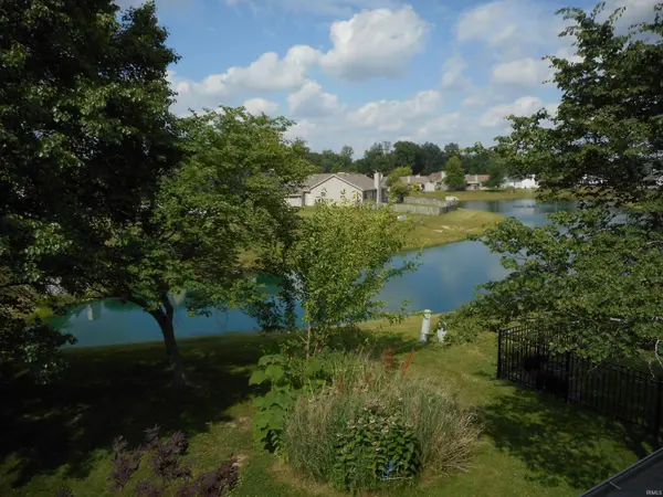 7815 Fountainhead PL, Fort Wayne, IN 46835