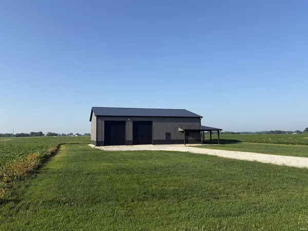 175 N 725 east Crossroads, Monticello, IN 47960