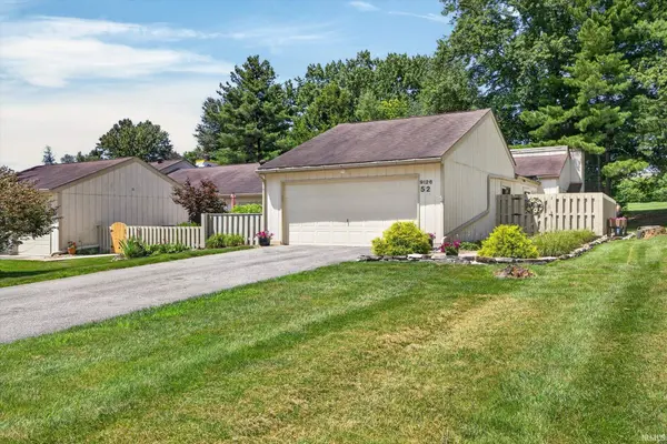 9126 S Greenridge LN, Bloomington, IN 47401