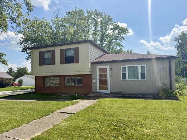 1220 N Lafontaine ST, Huntington, IN 46750