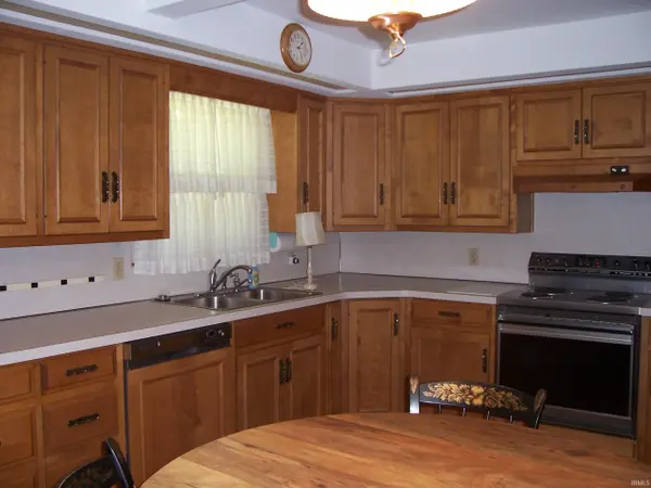 2328 Chase RD, Logansport, IN 46947