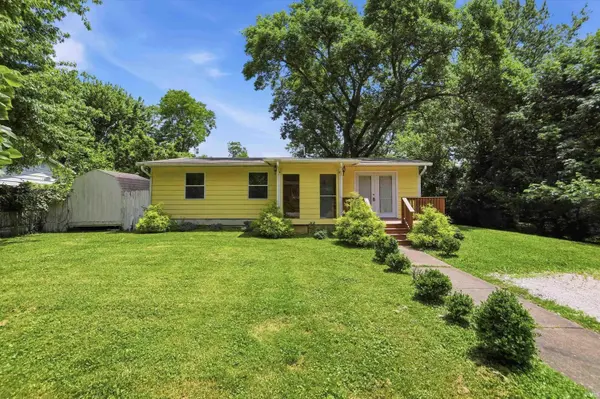 904 N Orris DR, Bloomington, IN 47404