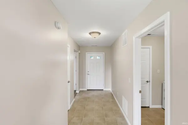 5230 Salt Trail Canyon PASS, Fort Wayne, IN 46808-4817