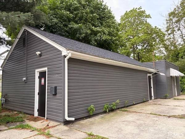 2130 Broadway ***, Fort Wayne, IN 46802-5102