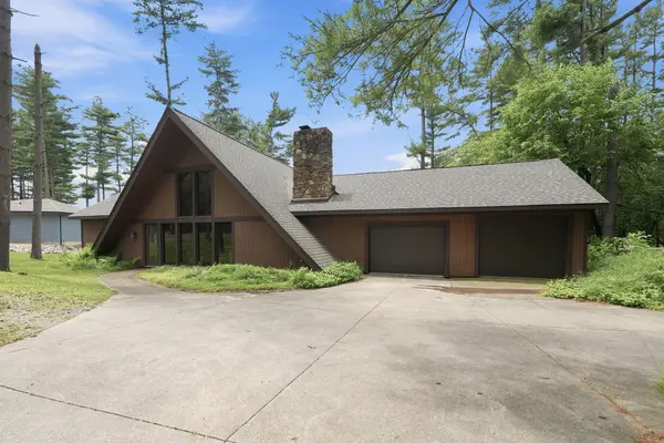 235 Lane 100 Pine Canyon Lk ***, Angola, IN 46703