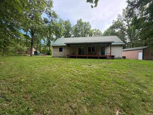 5655 S Dry Branch Rd ***, Bloomfield, IN 47424