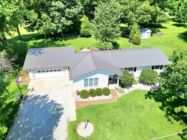 19508 County Road 146 RD, New Paris, IN 46553