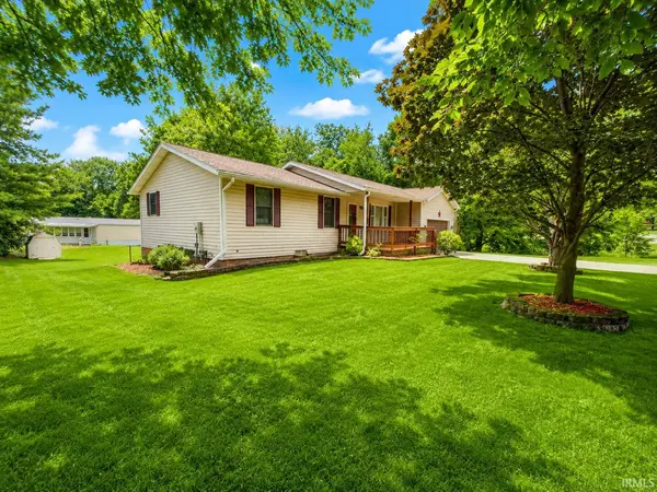 403 Eastside Park RD, Washington, IN 47501