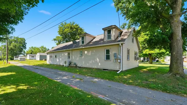 901 S State Street ***, Kendallville, IN 46755