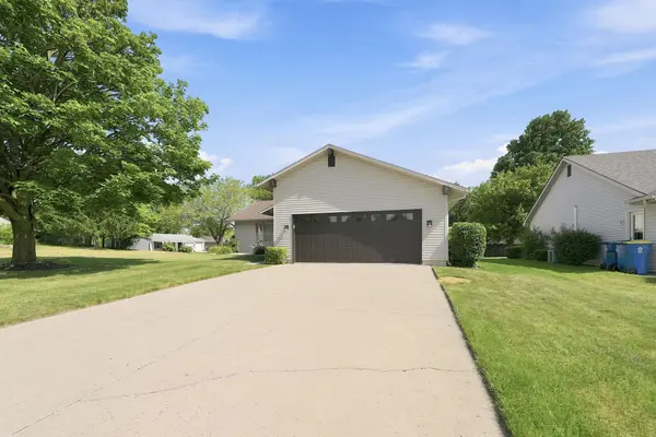 1004 Elm ST, Auburn, IN 46706