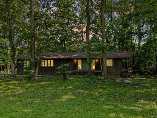 7190 Robert Ross LN, West Lafayette, IN 47906