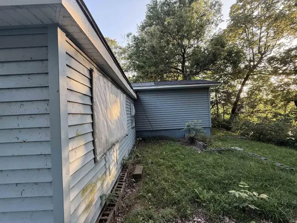 10552 W Horseshoe Bend RD, Brookston, IN 47923-7043