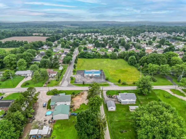 3001 N Smith PIKE, Bloomington, IN 47404