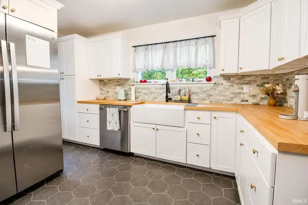 2020 E State Road 10 ***, Knox, IN 46534