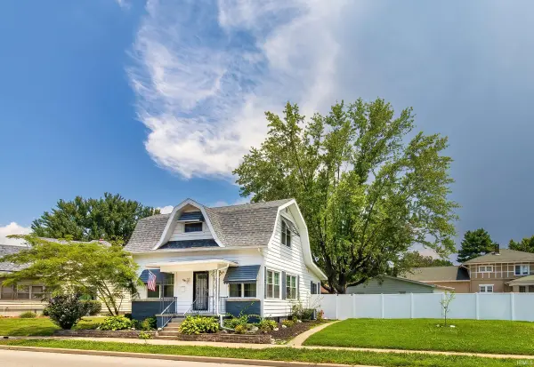 608 N main ST, Bicknell, IN 47512