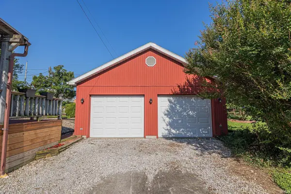 216 N Jackson ST, Huntingburg, IN 47542