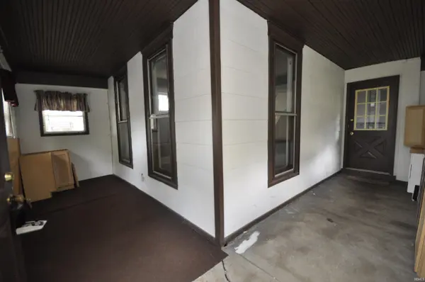 222 N Vine ST, Muncie, IN 47302