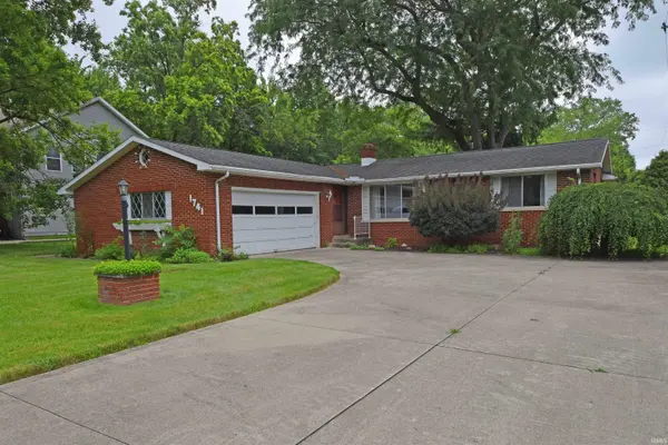 1741 Reckeweg RD, Fort Wayne, IN 46804