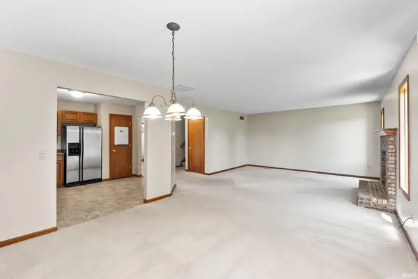 6224 Sugar Tree PL, Fort Wayne, IN 46835-4779