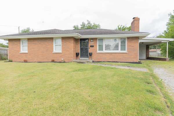 2812 Sandee Acres CT, Evansville, IN 47714