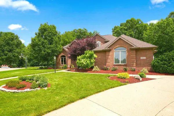 10902 Sherrelwood CT, Fort Wayne, IN 46845
