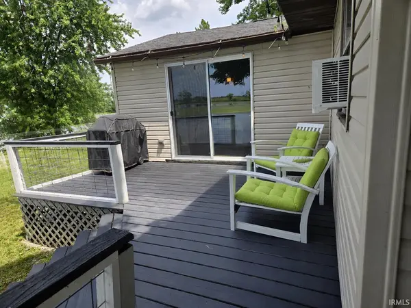 6694 N Harris Loop RD, Monon, IN 47959