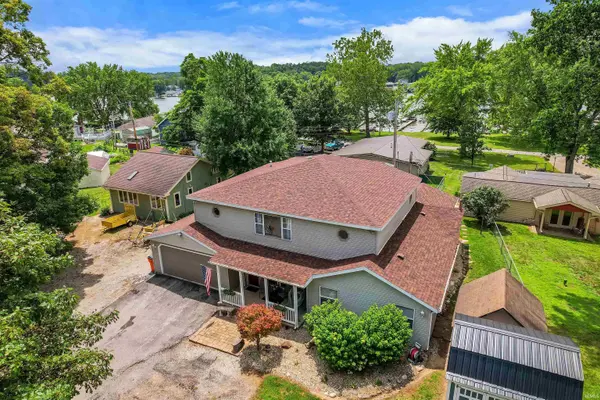 11760 W Lookout DR, Monticello, IN 47960
