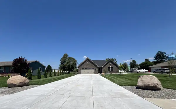 814 W Washington ST, Monticello, IN 47960
