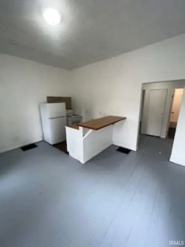 1800 N 6th AVE, Evansville, IN 47710-2620