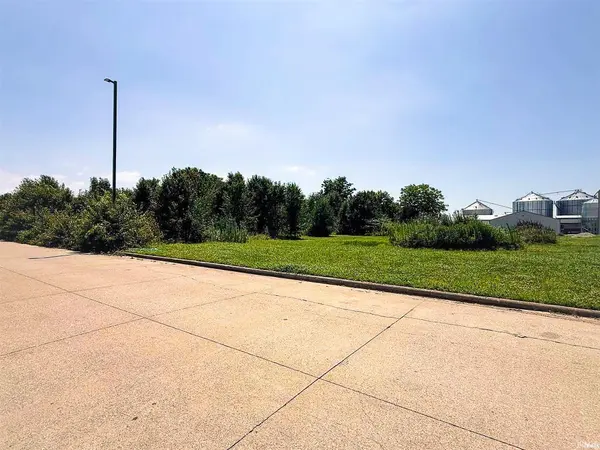12637 S Northgate DR, Haubstadt, IN 47639