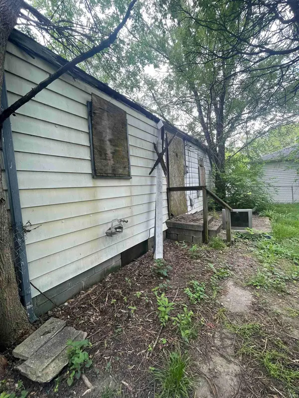 2908 Central AVE, Anderson, IN 46016-5220