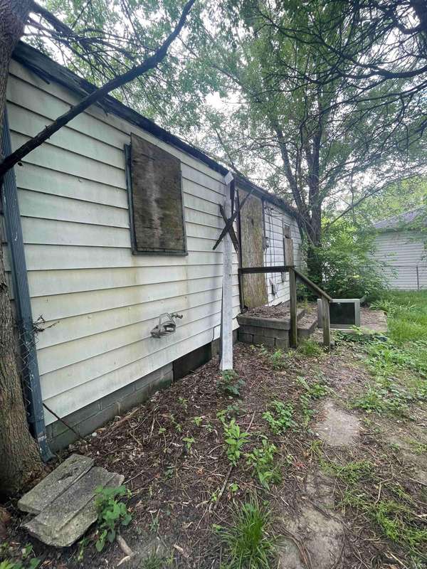 2908 Central AVE, Anderson, IN 46016-5220