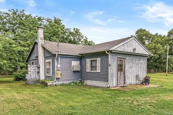 51508 County Road 11 ***, Elkhart, IN 46514-8560