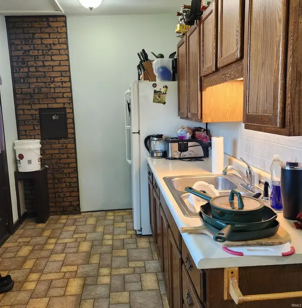 1002 S Main ST, Ligonier, IN 46767