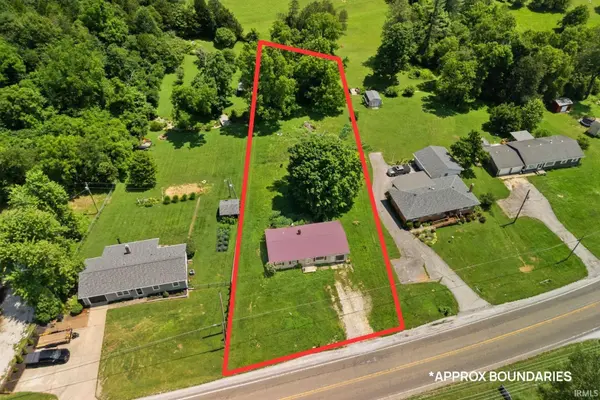 1556 NE Main ST, Paoli, IN 47454
