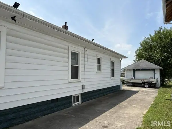 1811 Main ST, Anderson, IN 46016-1857
